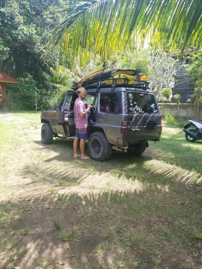 فندق Mojosurf Camp Red Island Pasanggaran المظهر الخارجي الصورة